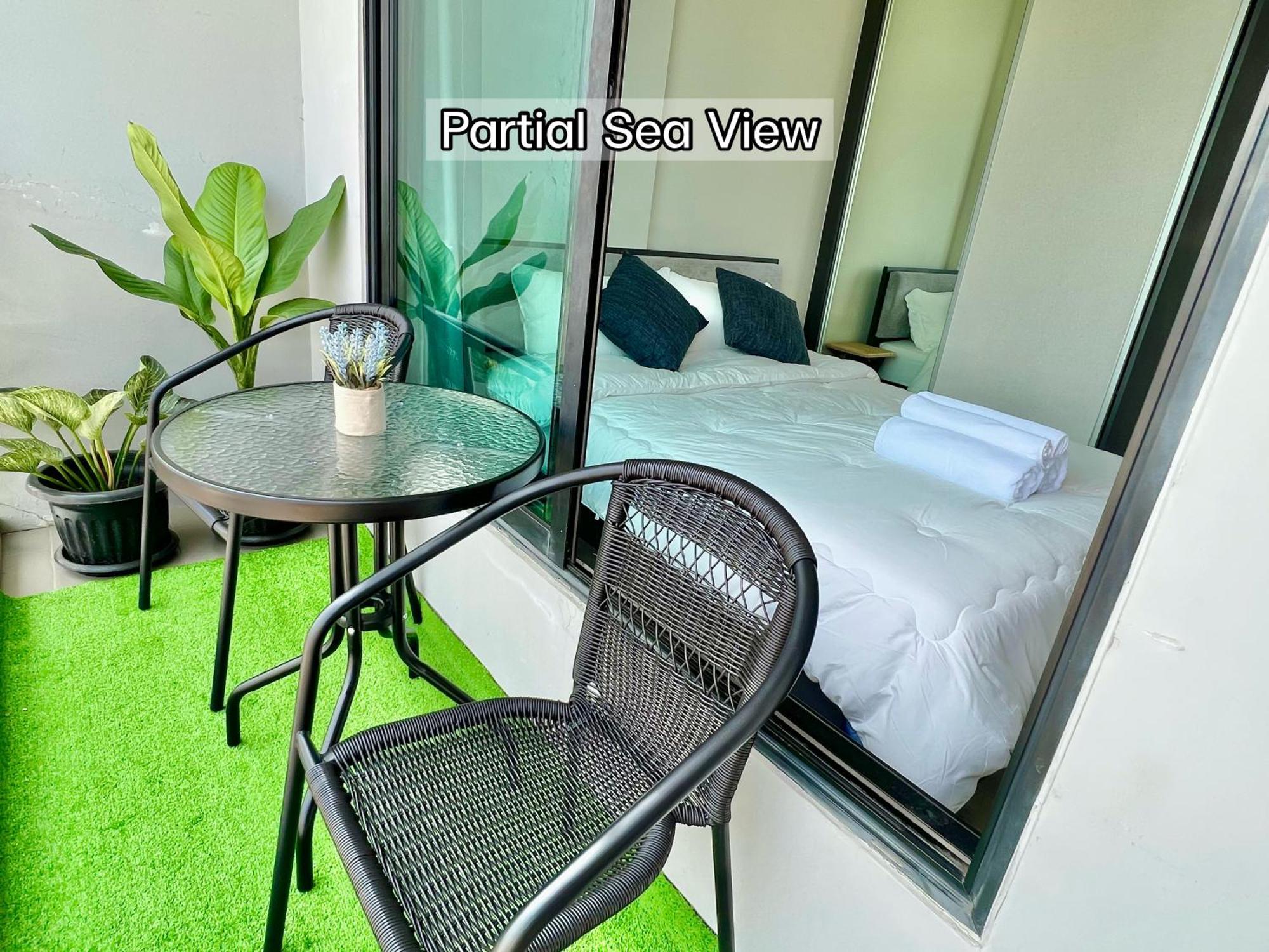 Sea View Pattaya Beach @The Base Central Pattaya Exterior photo